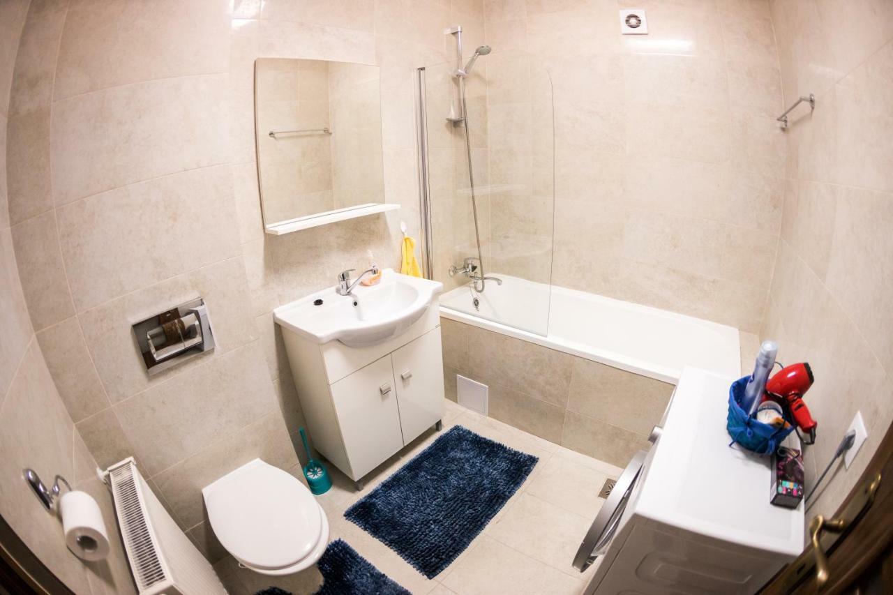 Travel Homzzz Apartments Târgu-Mureş Eksteriør billede
