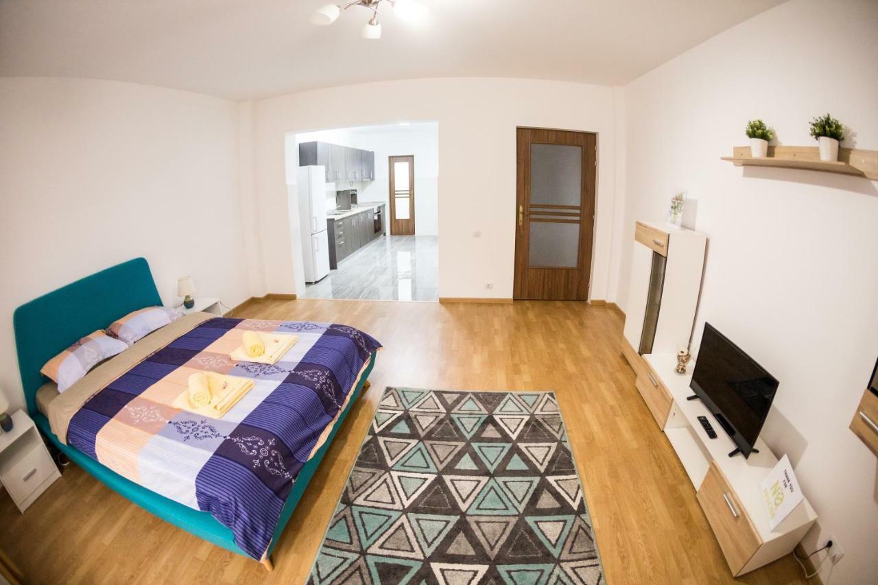 Travel Homzzz Apartments Târgu-Mureş Eksteriør billede