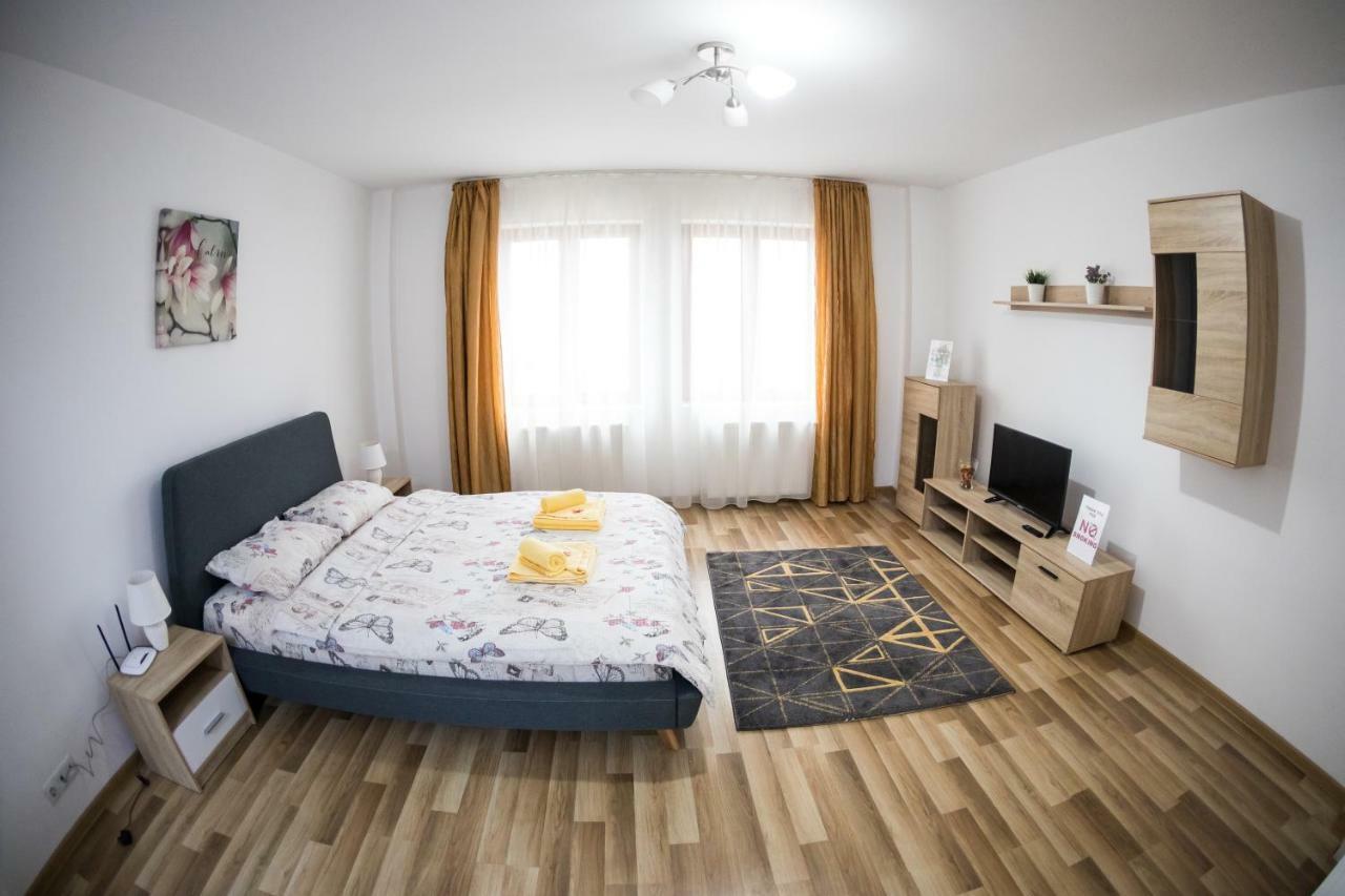 Travel Homzzz Apartments Târgu-Mureş Eksteriør billede